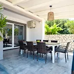 Holiday Home Banjole Willa *